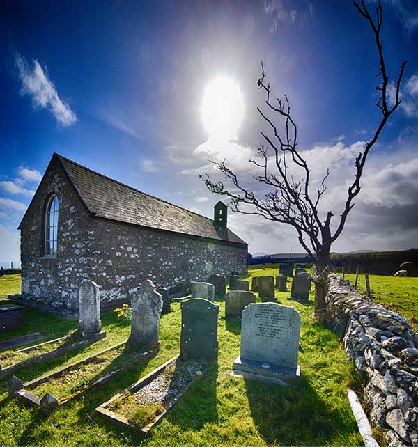 Eglwys Llanfaelrhys